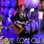 El texto musical CHASING AMY de ALAN DOYLE también está presente en el álbum Nine lives (2026)