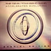 El texto musical DEPTH CHARGE de DEVIN TOWNSEND también está presente en el álbum Accelerated evolution (2003)