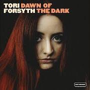 El texto musical BROKE MACHINE de TORI FORSYTH también está presente en el álbum Dawn of the dark (2018)