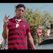 El texto musical 2 HANDS de YOUNGBOY NEVER BROKE AGAIN también está presente en el álbum 4 respect (2018)