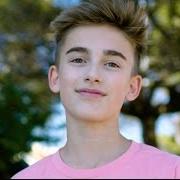 El texto musical LINGER de JOHNNY ORLANDO también está presente en el álbum Songs for young lovers (2026)
