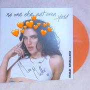 El texto musical DEPENDENT de MAE MULLER también está presente en el álbum No one else, not even you (2020)