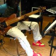 El texto musical ON THE 4TH OF JULY de RICHARD BONA también está presente en el álbum Bonafied (2013)