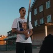 El texto musical INGLORIOUS de SLOWTHAI también está presente en el álbum Nothing great about britain (2019)