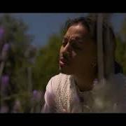 El texto musical BUTTERFLIES de RINI también está presente en el álbum Constellations (2022)