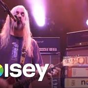 El texto musical YEAH WE KNOW de DINOSAUR JR. también está presente en el álbum Bug