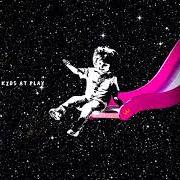 El texto musical INTERSTELLAR de LOUIS THE CHILD también está presente en el álbum Kids at play (2018)