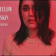 El texto musical STRANGERS de TIA GOSTELOW también está presente en el álbum Thick skin (2018)