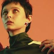 El texto musical PAPER SCISSORS de MORGAN SAINT también está presente en el álbum Alien (2018)