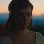 El texto musical MORE THAN THIS de ANGEL OLSEN también está presente en el álbum Song of the lark and other far memories (2021)