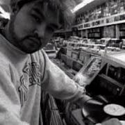 El texto musical [UNTITLED] de DJ SHADOW también está presente en el álbum Endtroducing (1996)