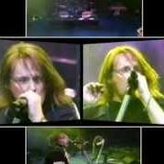 El texto musical KISS OF DEATH de DOKKEN también está presente en el álbum Live from the sun (2000)