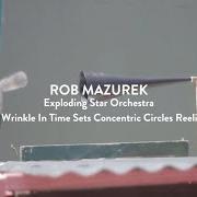 El texto musical SUN CORE TET (PARABLE 99) de ROB MAZUREK también está presente en el álbum Dimensional stardust (2020)