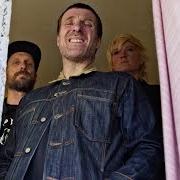 El texto musical ALL DAY TICKET de SLEAFORD MODS también está presente en el álbum Spare ribs (2021)