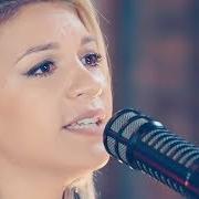 El texto musical ATÉ SERMOS UM de PRISCILLA ALCANTARA también está presente en el álbum Sml (2016)