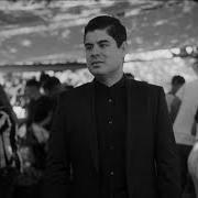 El texto musical TU AMOR ES MÍO de ALFREDO OLIVAS también está presente en el álbum "v1v0" (2025)