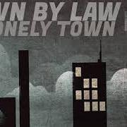 El texto musical SO SOLO de DOWN BY LAW también está presente en el álbum Lonely town (2021)