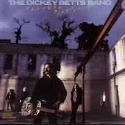 El texto musical ROCK BOTTOM de DICKEY BETTS también está presente en el álbum Pattern disruptive (2013)