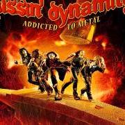 El texto musical RUN FOR YOUR LIFE de KISSIN DYNAMITE también está presente en el álbum Addicted to metal (2010)