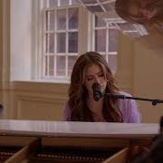 El texto musical BROKEN PRAYERS (PIANO VERSION) de RILEY CLEMMONS también está presente en el álbum Riley clemmons (2018)