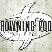 El texto musical ALL ABOUT ME de DROWNING POOL también está presente en el álbum Drowning pool (2010)