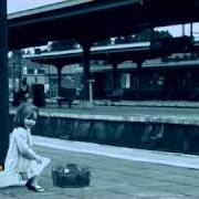 El texto musical J'ENTENDS SIFFLER LE TRAIN de RICHARD ANTHONY también está presente en el álbum J'entends siffler le train (1962)