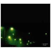 El texto musical AERIAL LIGHT-POLLUTION ORANGE de TIM HECKER también está presente en el álbum Mirages (2004)