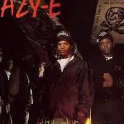 El texto musical INTRO: NEW YEAR'S E-VIL de EAZY-E también está presente en el álbum Eazy duz it (1988)