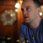 El texto musical AUTISM VACCINE BLUES de DAVE HAUSE también está presente en el álbum Devour (2013)