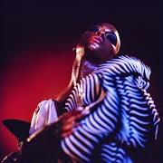 El texto musical POWER de LOTIC también está presente en el álbum Power (2018)