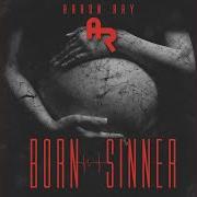 El texto musical TEACH EM HOW TO FLY de AARON RAY también está presente en el álbum Born sinner (2014)