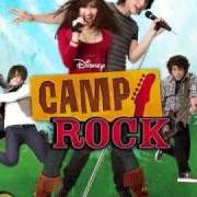 El texto musical WHAT IT TAKES de AARYN DOYLE también está presente en el álbum Camp rock (2008)