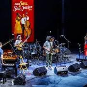 El texto musical LA LUZ de ANTONIO LIZANA también está presente en el álbum De viento (2017)