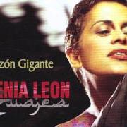 El texto musical QUE CASO TIENE de EUGENIA LEÓN también está presente en el álbum Corazón de león (1992)