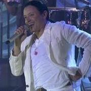 El texto musical PÍNTAME de ELVIS CRESPO también está presente en el álbum Live from las vegas (2009)