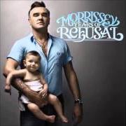 El texto musical I'M THROWING MY ARMS AROUND PARIS de MORISSEY también está presente en el álbum Years of refusal (2009)