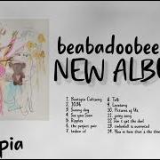 El texto musical THE PERFECT PAIR de BEABADOOBEE también está presente en el álbum Beatopia (2022)
