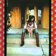 El texto musical SISTER'S COMING HOME de EMMYLOU HARRIS también está presente en el álbum Blue kentucky girl (1979)