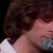 El texto musical NOWHERE TO HIDE de ERIC CARMEN también está presente en el álbum Boats against the current (1977)