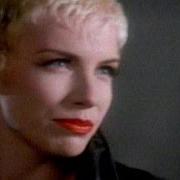 El texto musical WOULD I LIE TO YOU? de EURYTHMICS también está presente en el álbum Be yourself tonight (1985)