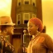 El texto musical IF I WAS A BIRD de FLOETRY también está presente en el álbum Floetic (2002)