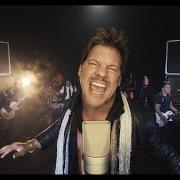 El texto musical RUNNING WITH THE BULLS de FOZZY también está presente en el álbum Judas (2017)