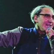 El texto musical STAGE DOOR de FRANCO BATTIATO también está presente en el álbum Inneres auge - il tutto e' più della somma delle sue parti (2009)