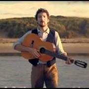 El texto musical EULOGY de FRANK TURNER también está presente en el álbum England keep my bones (2011)