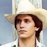 El texto musical LOVER IN DISGUISE de GEORGE STRAIT también está presente en el álbum Strait from the heart (1982)