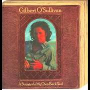 El texto musical WHAT COULD BE NICER? de GILBERT O'SULLIVAN también está presente en el álbum Back to front (1972)