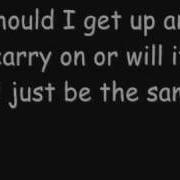 El texto musical WONDERING de GOOD CHARLOTTE también está presente en el álbum The young and hopeless (2002)