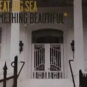 El texto musical SHINES RIGHT THROUGH ME de GREAT BIG SEA también está presente en el álbum Something beautiful (2004)