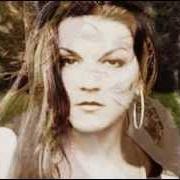 El texto musical LIGHTS de GRETCHEN WILSON también está presente en el álbum Under the covers (2013)