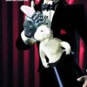 El texto musical BACK AGAINST THE WALL de HELLOWEEN también está presente en el álbum Rabbit don't come easy (2003)